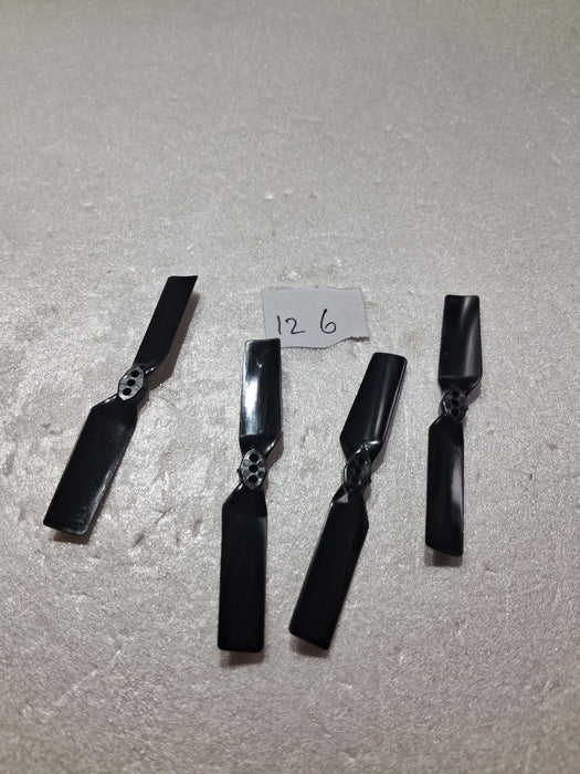 OMPHOBBY M2 TAIL BLADES  PACK OF 4