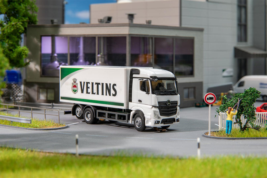 FALLER 161439 - TRUCK MB ACTROS STREAMSPACE BOX BODY VELTINS BEVERAGES