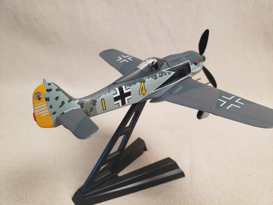 JC Wings Focke-Wulf FW 190A-4 1:72 Scale Diecast Aircraft – Major Siegfried Schnell (1943) | JCW-72-FW190-002