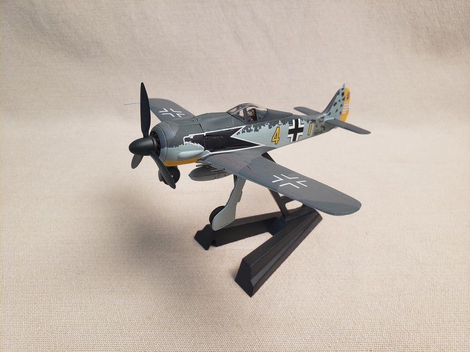 JC Wings Focke-Wulf FW 190A-4 1:72 Scale Diecast Aircraft – Major Siegfried Schnell (1943) | JCW-72-FW190-002