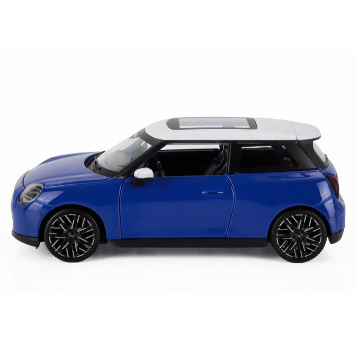 MAISTO 52926BL 1:24 MINI COOPER SE J01 DIECAST MODEL