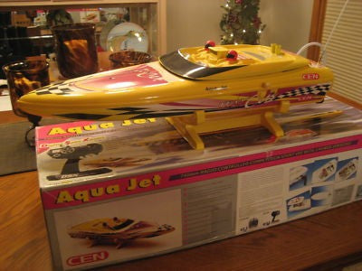 AQUA JET RC BOAT