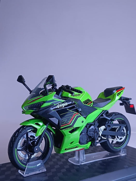 CCA 1:12 KAWASAKAI NINJA 400 DIE-CAST BIKE MODEL 31729 GREEN/BLACK