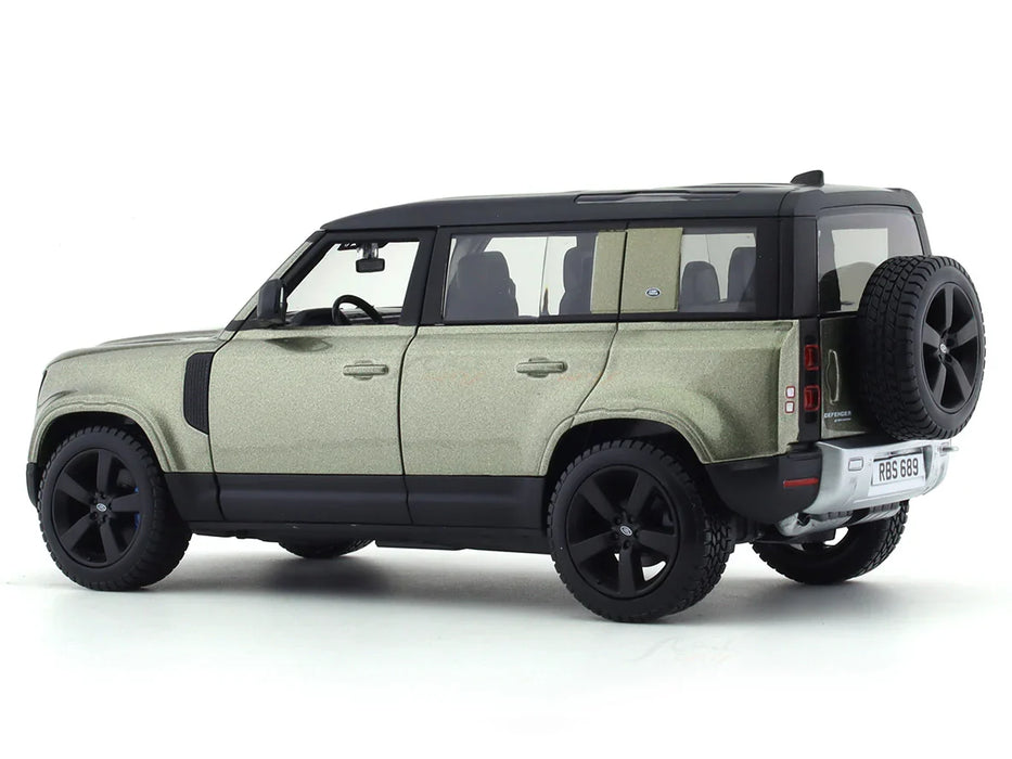 BBURAGO - 1/24 SCALE MODEL LAND ROVER DEFENDER 110 REPLICA MINIATURE SUV 2022 (GREEN) 18-91101S