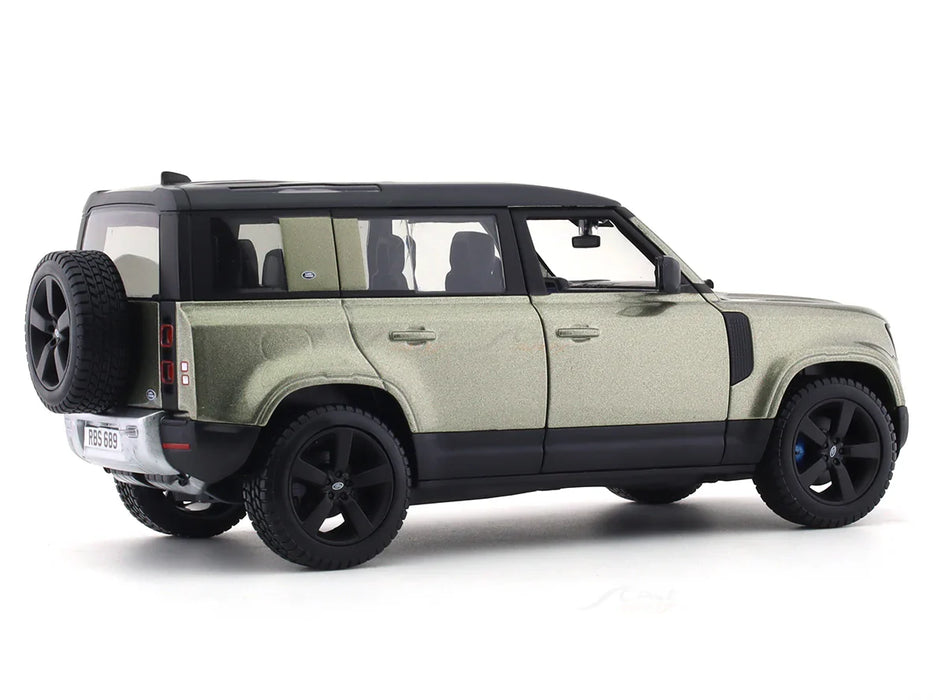 BBURAGO - 1/24 SCALE MODEL LAND ROVER DEFENDER 110 REPLICA MINIATURE SUV 2022 (GREEN) 18-91101GR