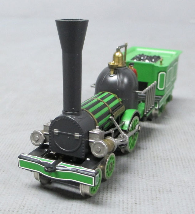 BACHMANN HO 00690 PEGASUS TRAIN SET 1:87 SCALE WITH 4-2-0 STEAM LOCO & TENDER & 3 HISTORICAL PASSENGER CARS