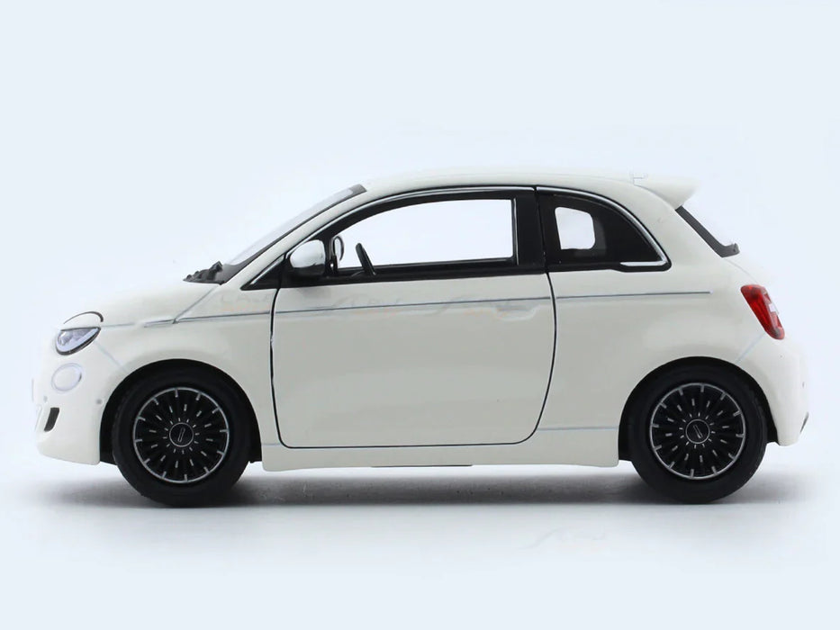 BBURAGO 2023 FIAT 500E WHITE 1:24 SCALE 18-91110W