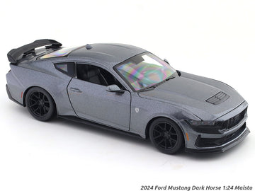 MAISTO 52925GY 1:24 2024 FORD MUSTANG DARK HORSE DIECAST MODEL