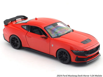 MAISTO 52925RD 1:24 2024 FORD MUSTANG DARK HORSE DIECAST MODEL