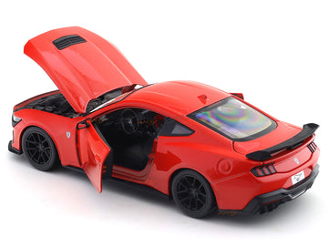 MAISTO 52925RD 1:24 2024 FORD MUSTANG DARK HORSE DIECAST MODEL