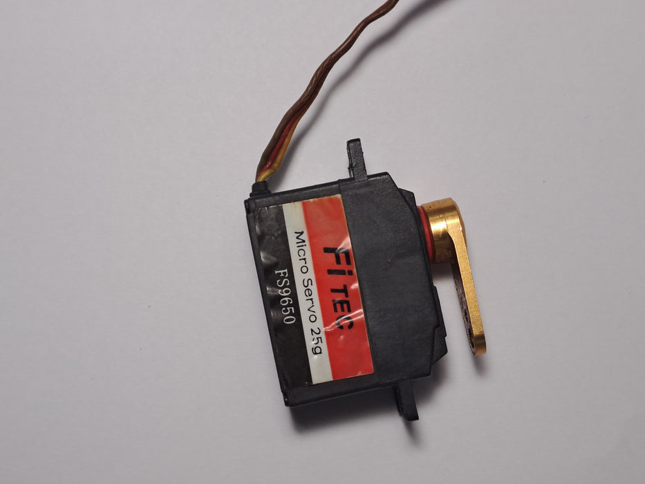 FI TEC FS9650 MICRO SERVO METAL GEAR 25G PRE-OWNED