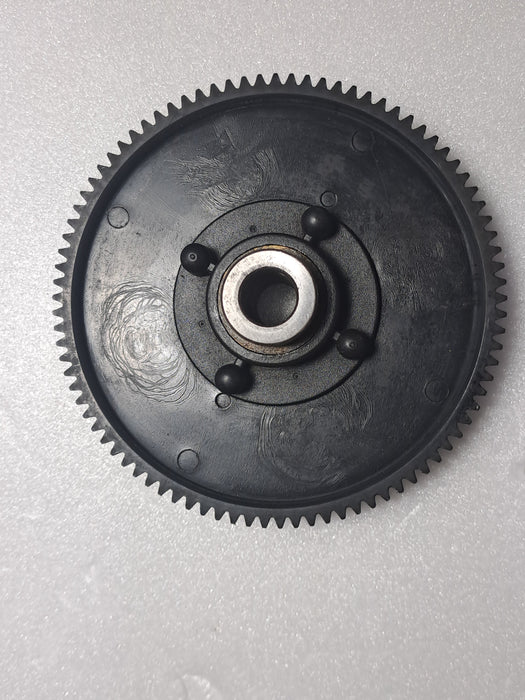 550 SIZE HELI NITRO MAIN GEAR WITH ONE WAY BEARING PRE-OWNED