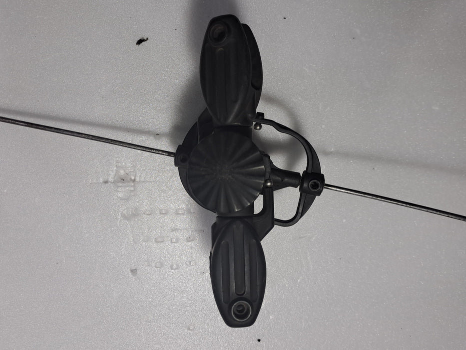550 SIZE HELI HEAD ASSEMBLY WITH FLY BAR CAGE AND ROD PRE-OWNED