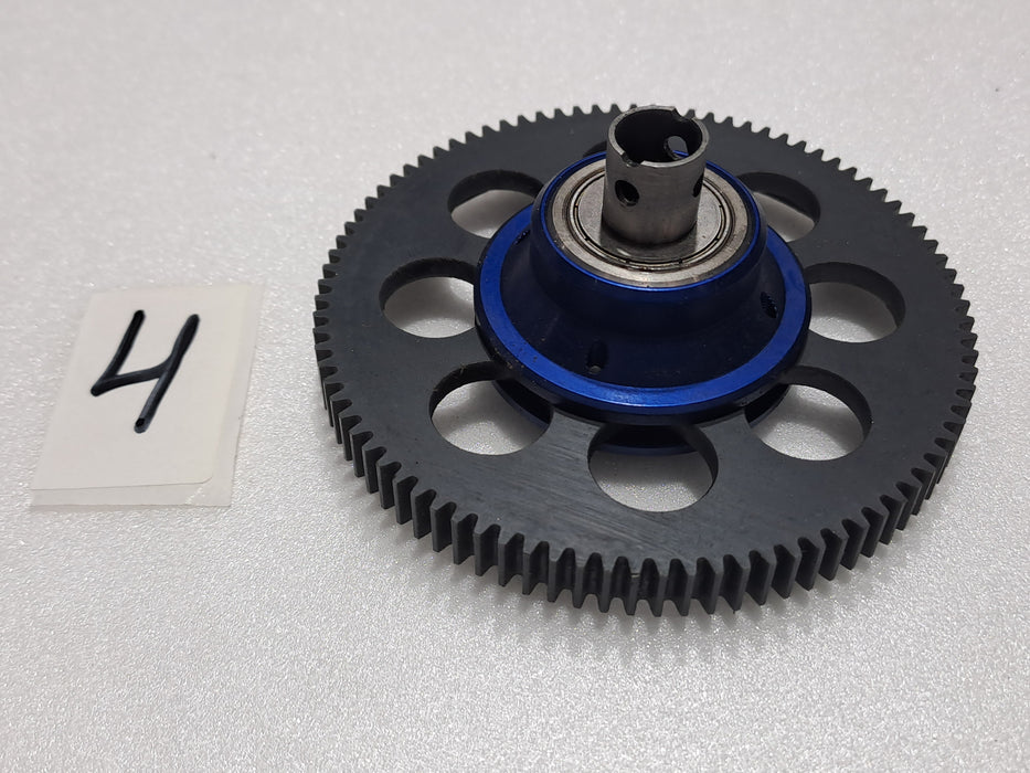 HIROBO SDX SWM MAIN GEAR WITH AUTOROTATION ONE WAY BEARING AND BEARING SHAFT PRE OWNED QUALITY