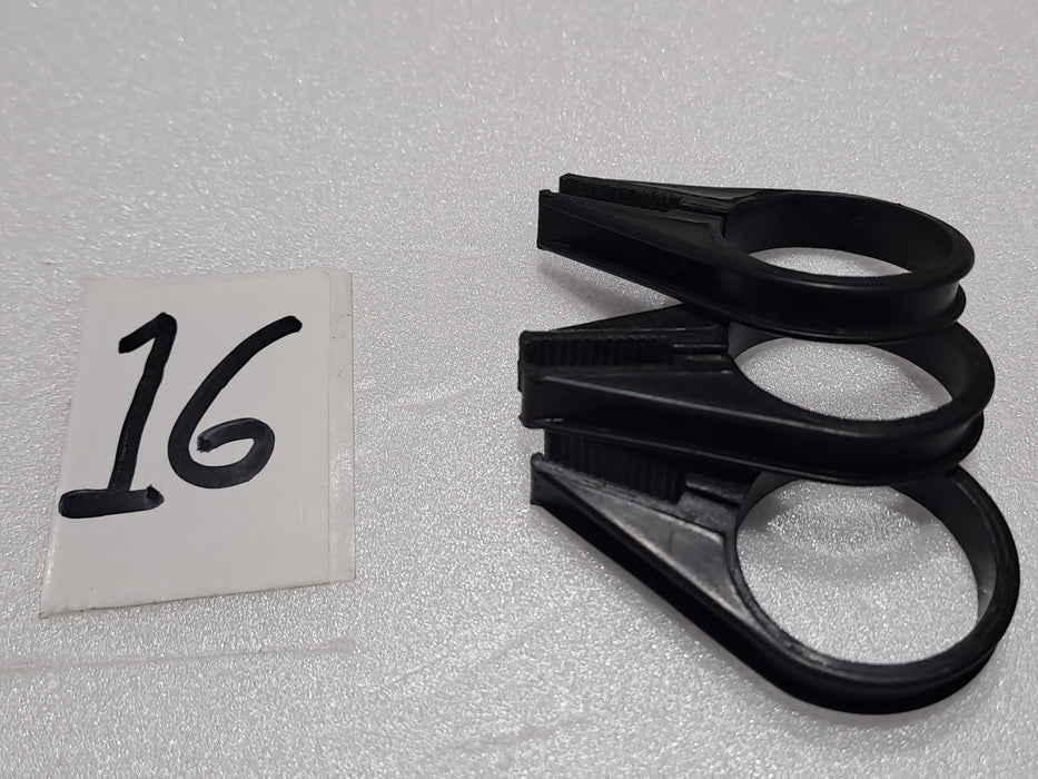 JR VIBE 50 NITRO HELICOPTER TAIL PUSH ROD GUIDE PART NO.-960293 (PACK OF 3 )PRE OWNED QUALITY