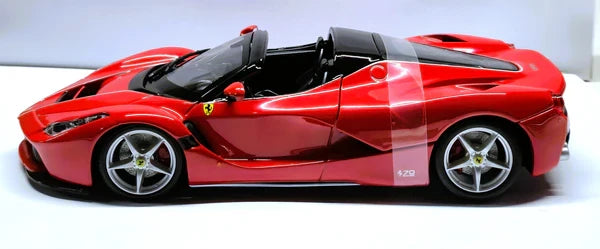 BBURAGO FERRARI LAFERRARI APERTA 1/24 DIECAST MODEL CAR (18-96022)
