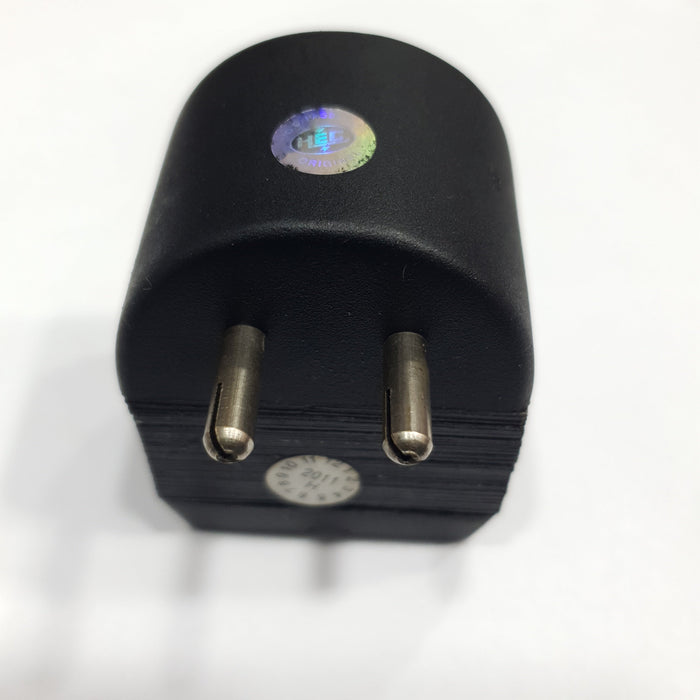 VOLTAGE CONVERTER AC INPUT:220-240V AC OUTPUT:110-120V AC CURRENT:50 WATT
