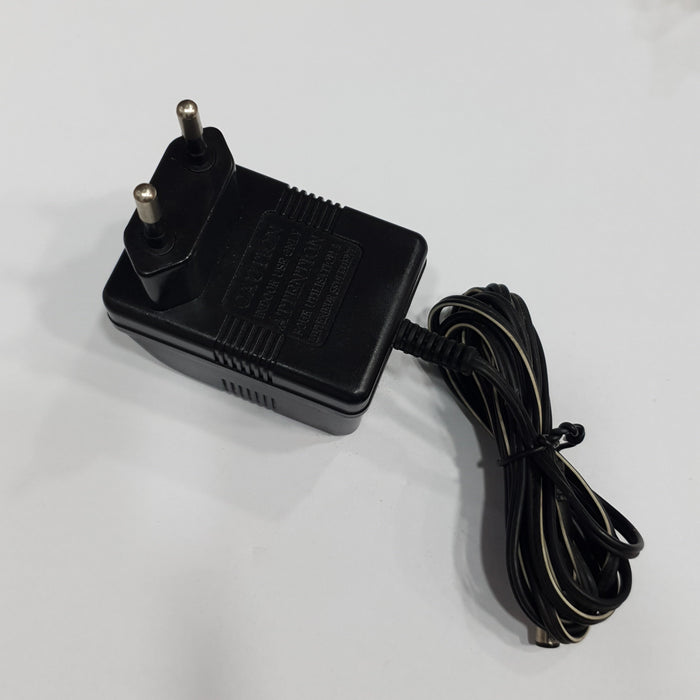 AC-DC ADAPTOR (MODEL 608) AC INPUT:220-230V DC OUTPUT:3V 200MA WITH 5.5MM X 2.5MM BARREL PIN