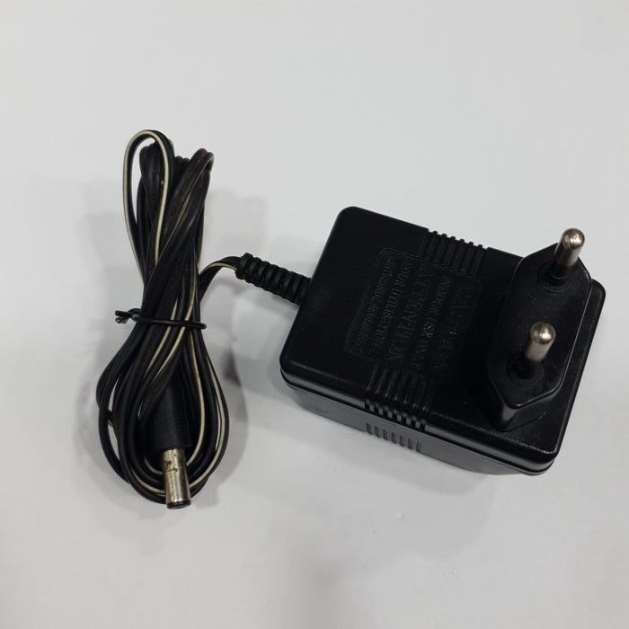 AC-DC ADAPTOR (MODEL 608) AC INPUT:220-230V DC OUTPUT:3V 200MA WITH 5.5MM X 2.5MM BARREL PIN