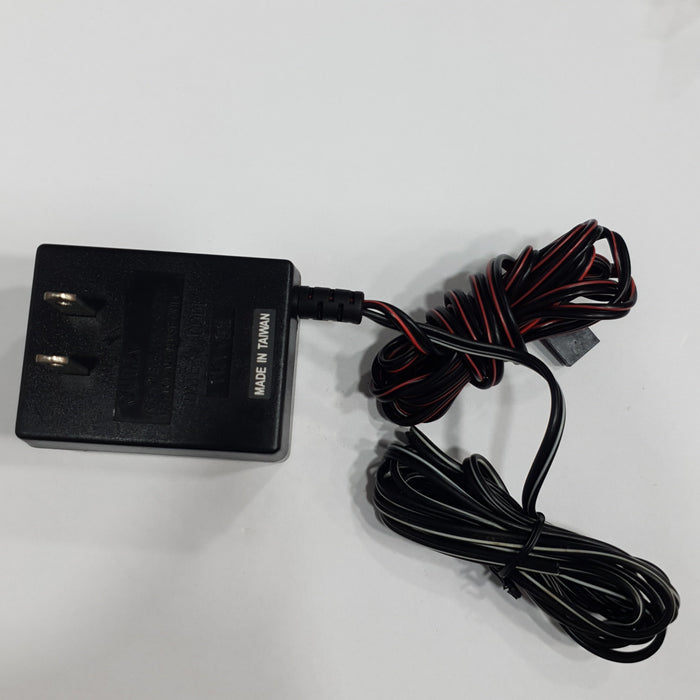 FUTABA MODEL FBC 19B(4) AC INPUT:120V DC OUTPUT:TX 9.6V 70MA / RX 4.8V 100MA
