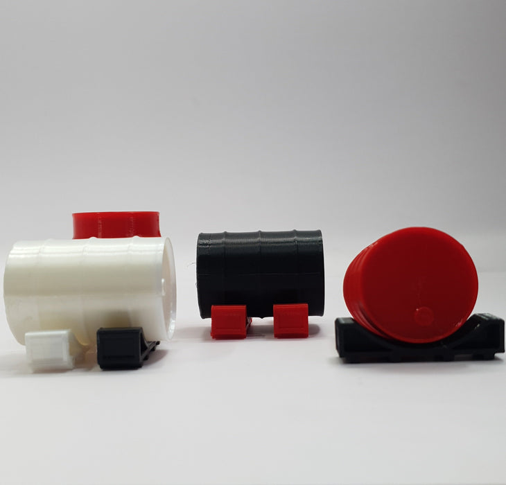 SCALE MINIATURE ACCESSORIES RC SCALE OIL BARRELS /FUEL DRUMS (SMALL 4) + RC MINI PALLET