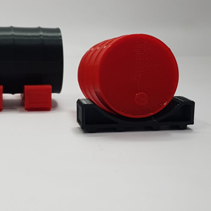 SCALE MINIATURE ACCESSORIES RC SCALE OIL BARRELS /FUEL DRUMS (SMALL 4) + RC MINI PALLET