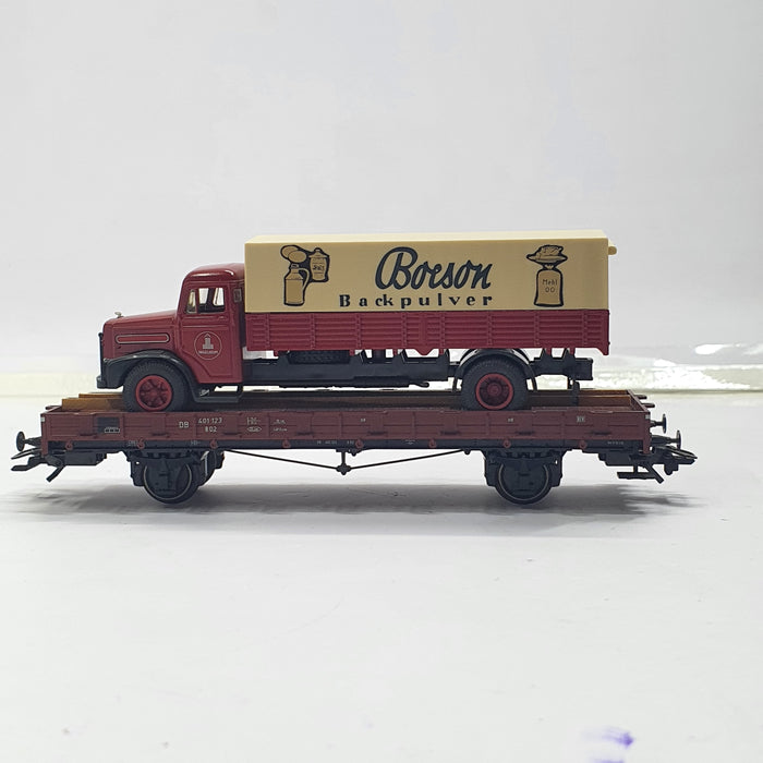 MARKLIN H0 46361 1/87 SCALE  DB R02 STAKE CAR WITH MAN F8 FLATBED TRUCK LOAD