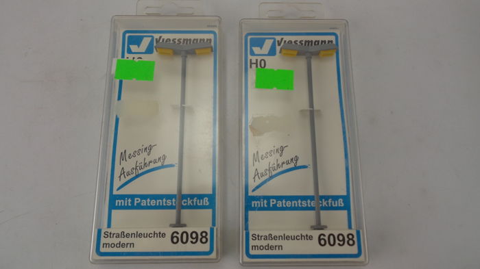 VIESSMANN DOUBLE LED STREET LIGHT HO SCALE 6098