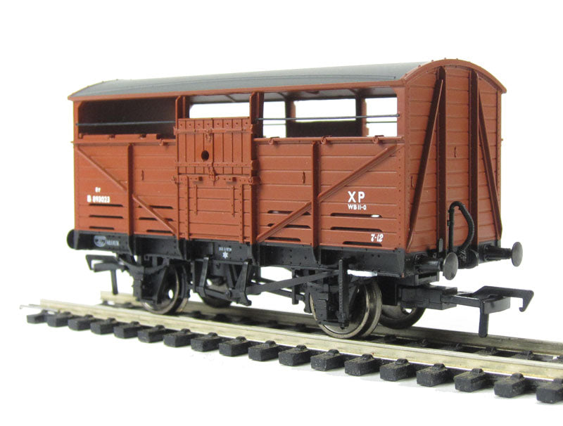 BACHMANN 37-710B OO GAUGE 1/76 SCALE 8 TON CATTLE WAGON BR BAUXITE (EARLY) B893023
