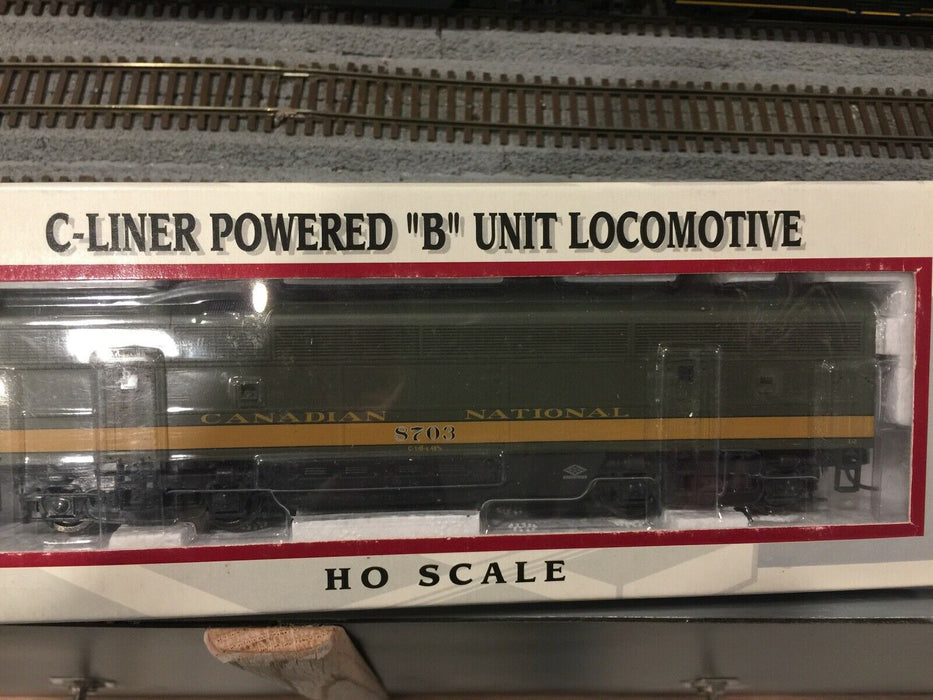 Ho Scale C-Liner Canadian National(A+B Powered)