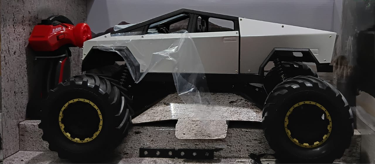 SHUANGFENG 1:8 RC Tesla Rock Crawler – Alloy Body, 4WD Off-Road Vehicle (2190)