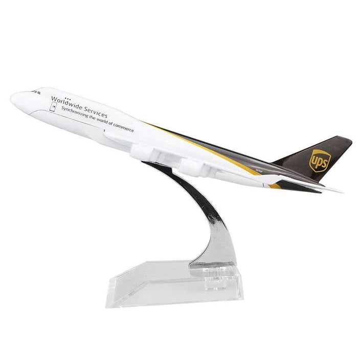 AIRPLANE  DIECAST  METAL  UPS B747 16CM MODEL