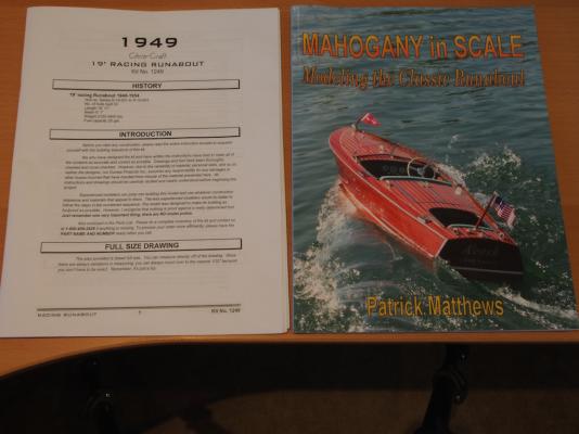 DUMAS 1949 CHRIS-CRAFT RACER 1-8 BOAT-RTR