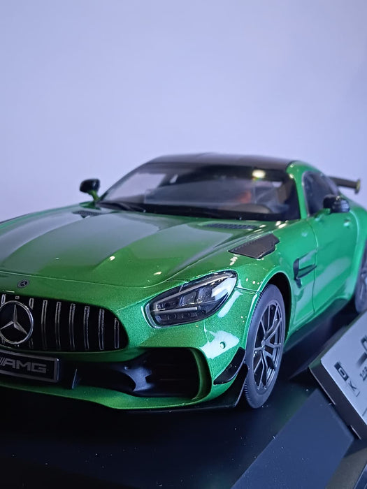 1:18 ALLOY CAR K1-03-A AMG ALLOY CAR DIE-CAST MODEL GREEN