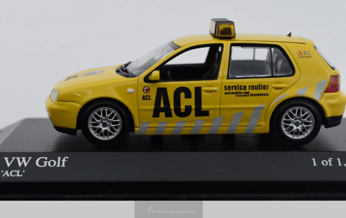 MINICHAMPS VOLKWAGEN GOLF YELLOW 1/43 DIE CAST MODEL