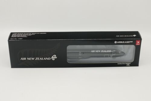 DIE CAST AIRPLANE HOGAN AIRBUS A321NEO AIR NEW ZEALAND SCALE 1/200 MODEL BLACK ZK-NNA 11687