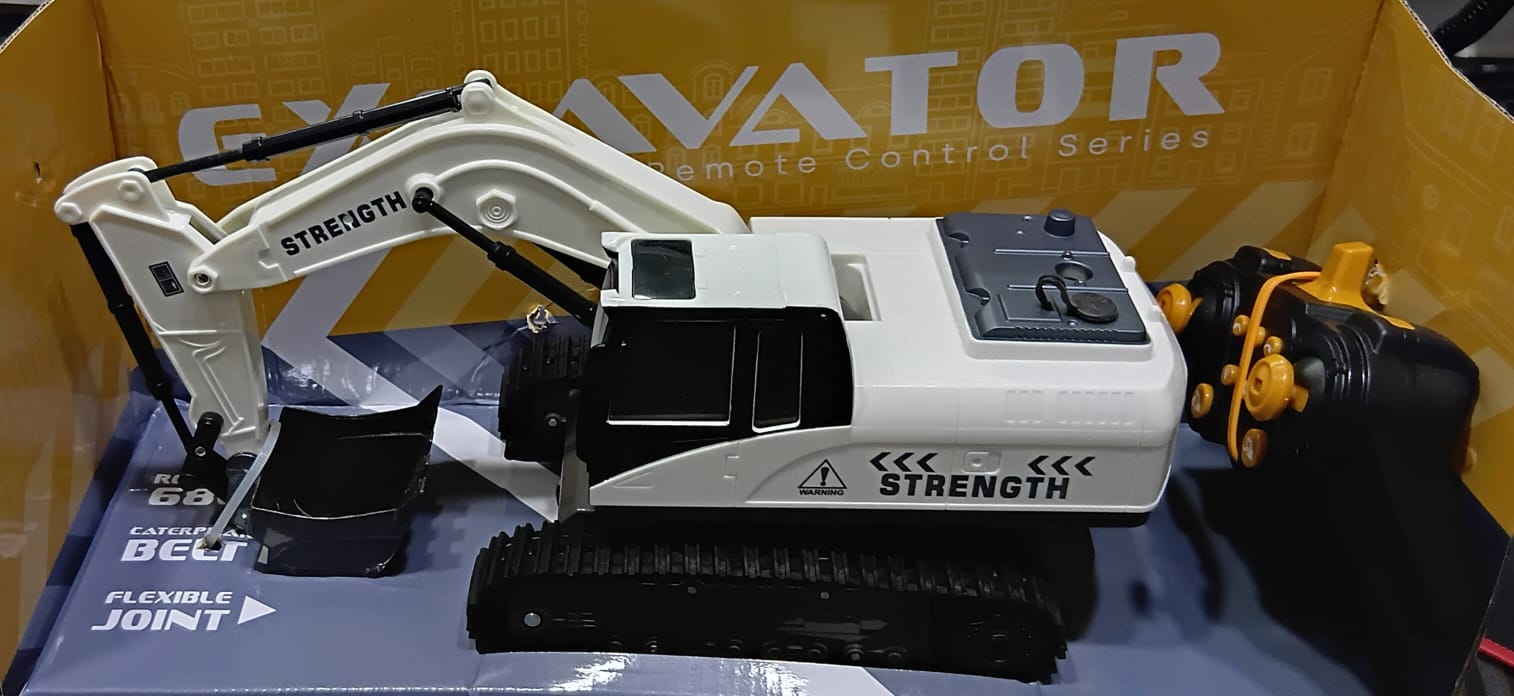 RC EXCAVATOR 9995 2.4G 11CH OPTIONAL ALLOY 680 DEGREE ROTATION (WHITE)
