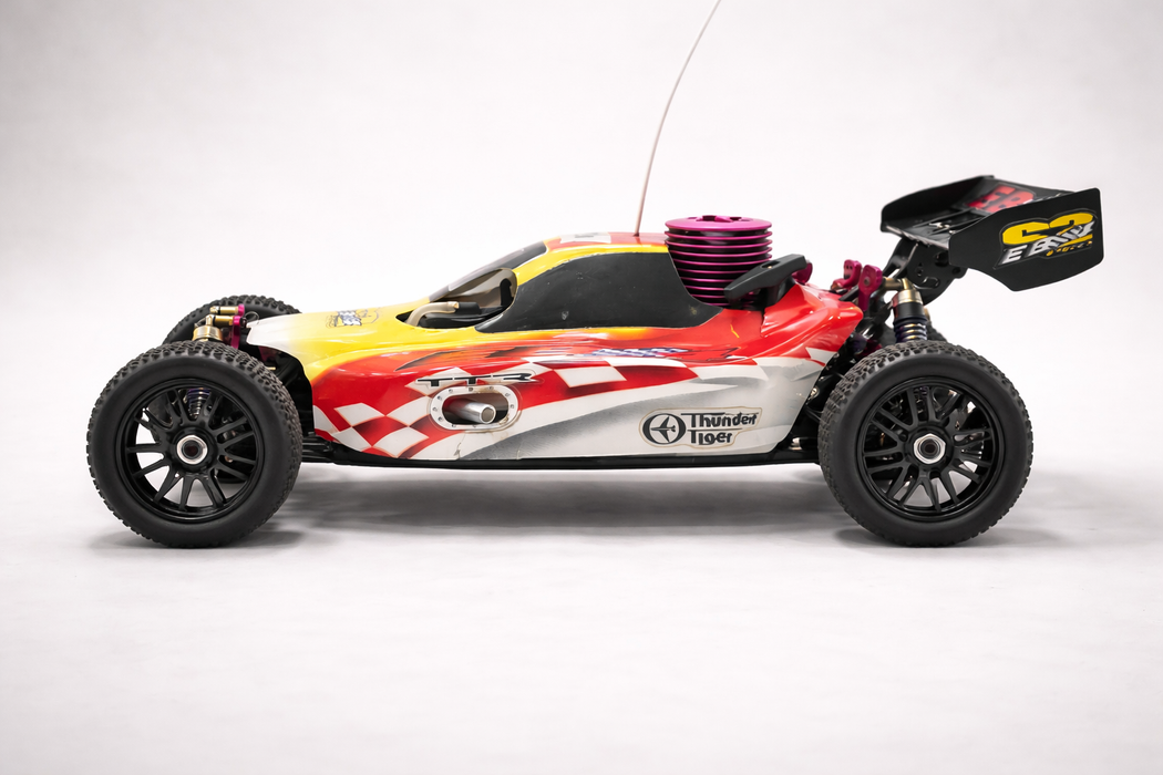 THUNDER TIGER EB4-S2 NITRO CAR 1/8 SCALE