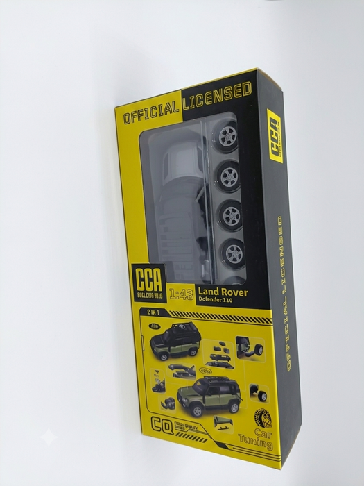 CCA LAND ROVER DEFENDER 110 1:43 SCALE 67134 SILVER