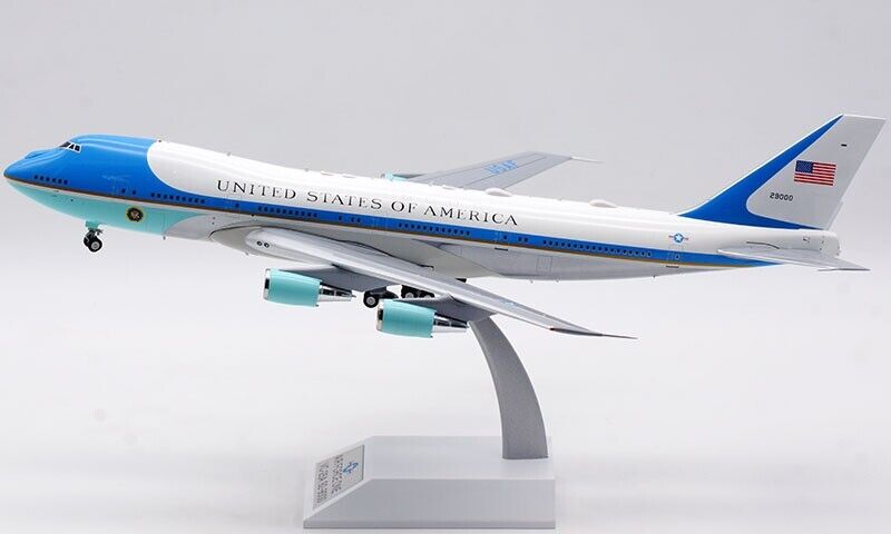AIRPLANE DIECAST MODEL INFLIGHT USAF VC-25A  REG 29000 LIMITED EDITION 1.200 SCALE 32CM