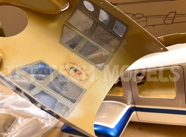 FUNKEY SCALE FUSELAGE BELL 222 .30 (550) SIZE BLUE COLOR WITH RETRACTABLE LANDING GEAR