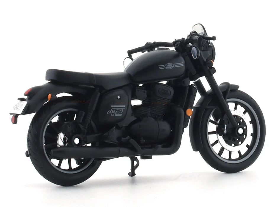 MAISTO JAWA 42 BLACK 1:18 SCALE DIECAST CLAJMT00318