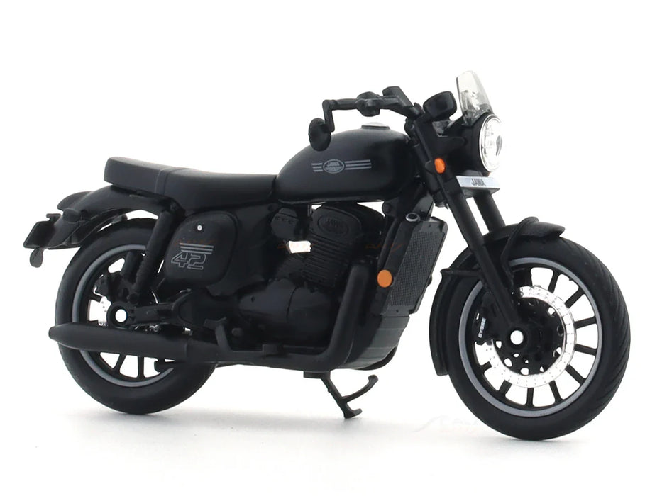MAISTO JAWA 42 BLACK 1:18 SCALE DIECAST CLAJMT00318