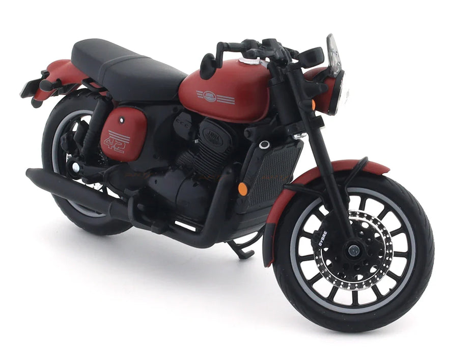 MAISTO JAWA 42 RED 1:18 SCALE DIECAST CLAJMT00319