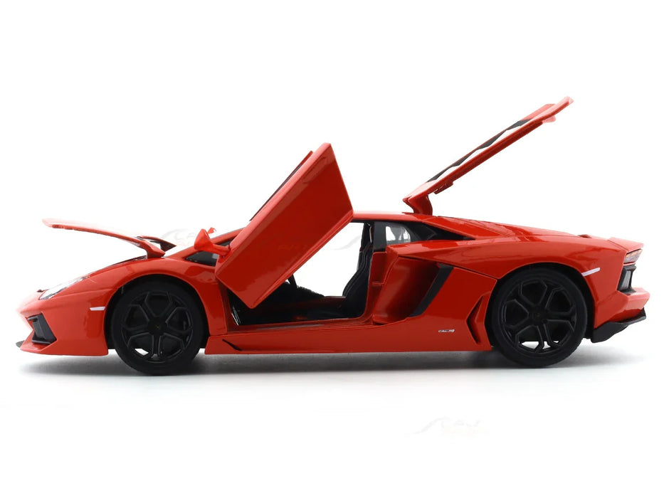 BBURAGO LAMBORGHINI AVENTADOR LP700-4 1:18  DIECAST SCALE MODEL 18-91033X