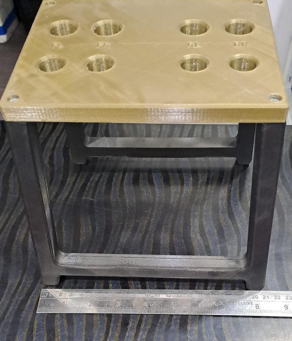 RC CAR STAND-GOLDEN