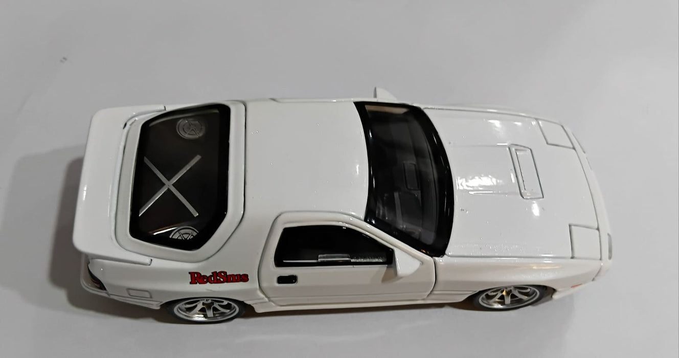 DIECAST MZADA RED SNIS  1:32 SCALE MODEL CAR WHITE (D21023)