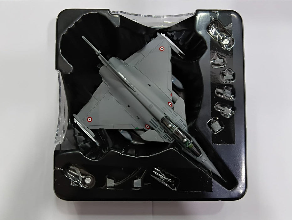 DIECAST AIRPLANE MODEL RAFALE 1/72 L-21CM W-16CM & 8CM TALL PLAIN GREY