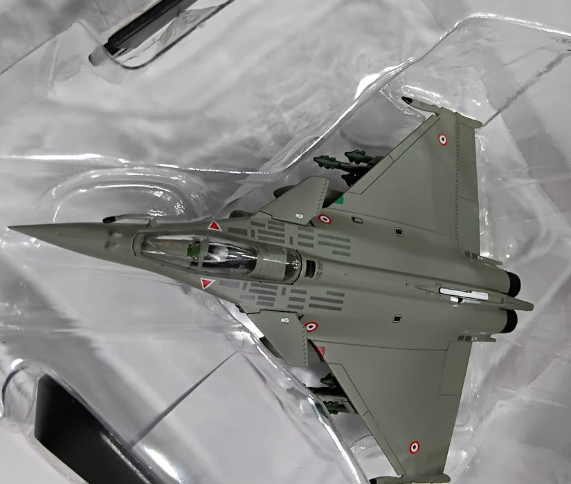 DIECAST AIRPLANE MODEL RAFALE FIGHTER JET 1/100 L-15CM W-11.5CM