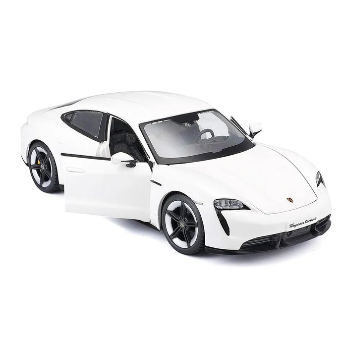 BBURAGO 1/24 SCALE PORSCHE TAYCAN TURBO S (WHITE) DIECAST CAR MODEL